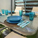 Apartman Atico Con Terraza Junto A La Playa De La Caleta