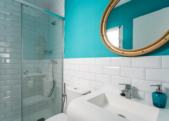 Fantastico Atico En El Casco Antiguo En A La Playa Apartman