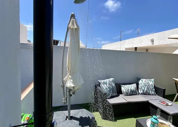 Fantastico Atico En El Casco Antiguo En A La Playa *