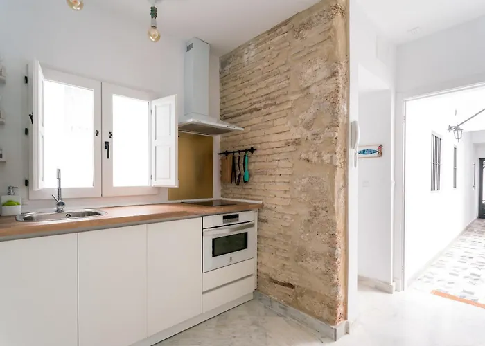 Apartman Fantastico Atico En El Casco Antiguo En A La Playa