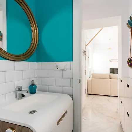 Apartmán Atico Con Terraza Junto A La Playa De La Caleta