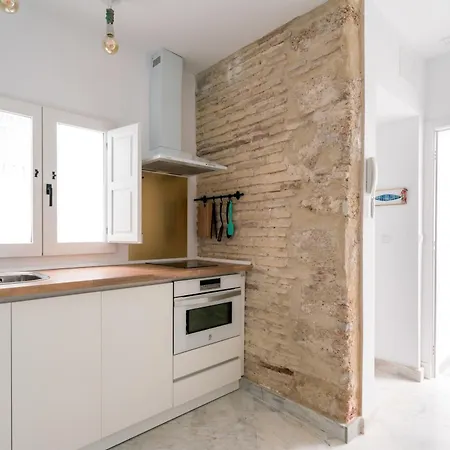 Apartmán Atico Con Terraza Junto A La Playa De La Caleta