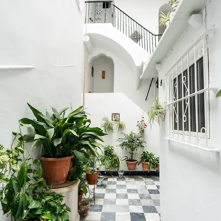 Fantastico Atico En El Casco Antiguo En A La Playa Cadix